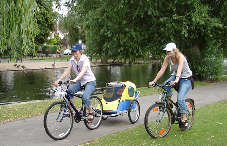 Kirstie came to visit and we went on a bike ride - Misha in her trail-a-bike....