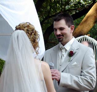 Jonathan & Ronel exchanging vows