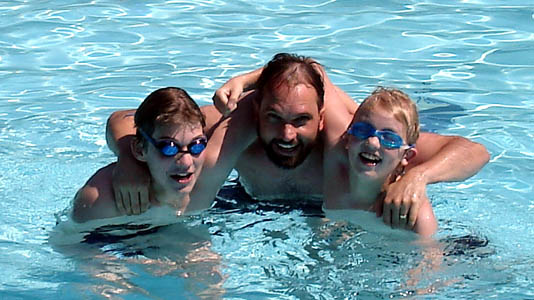 Stef, Michen and Ruben roughing it up