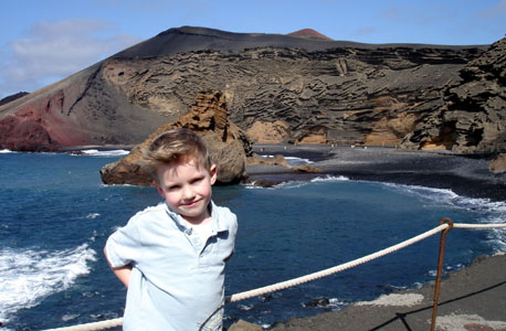 A windy day at El Golfo.  Clear signs of wind erosion in the volcanic strata.