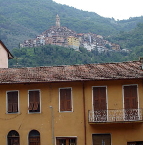 Another view of Castelvittorio from a lower down village called Pigna (pronounced peen-ya)