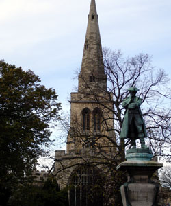 A statue of John Howard with St Paul's church as the backdrop