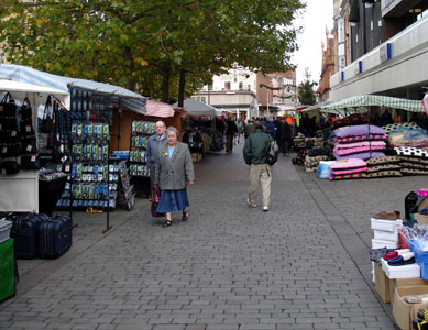 More markets along the pedestrianised zones in town